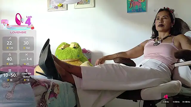 fantasty nylon online show from 06/21/26, 05:15
