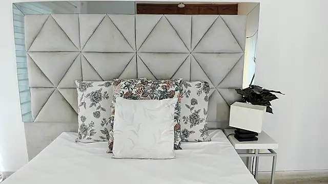 Snapshot of nina_pons chatting on 09/19/25, 09:48 nina pons online show from 09/19/25, 09:48