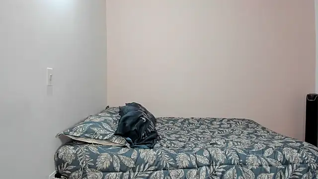 Snapshot of nina_pons chatting on 11/13/25, 09:03 nina pons online show from 11/13/25, 09:03