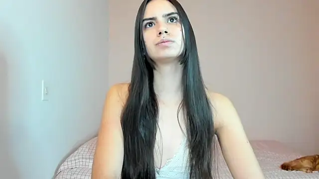 Snapshot of nina_pons chatting on 12/01/25, 11:32 nina pons online show from 12/01/25, 11:32