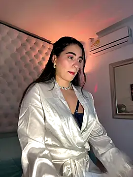 Snapshot of ZarahEvans chatting on 12/03/24, 07:55 ZarahEvans online show from 12/03/24, 07:55