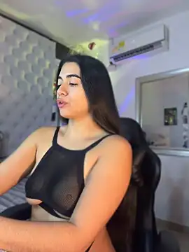 ZarahEvans online show from 04/28/26, 08:47