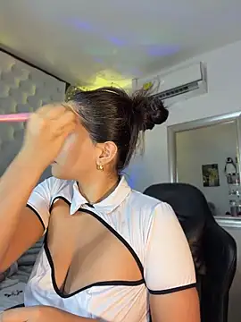 ZarahEvans online show from 05/14/26, 08:48