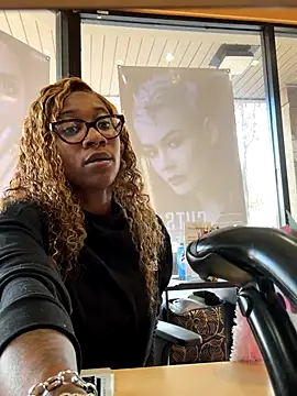 VixenCapri online show from 11/24/25, 02:39