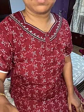 Snapshot of kannadatelugugirl chatting on 10/04/25, 05:27 kannadatelugugirl online show from 10/04/25, 05:27