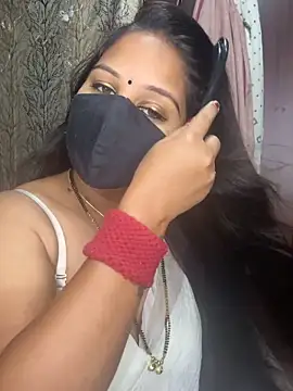 Snapshot of kannadatelugugirl chatting on 02/11/26, 12:48 kannadatelugugirl online show from 02/11/26, 12:48