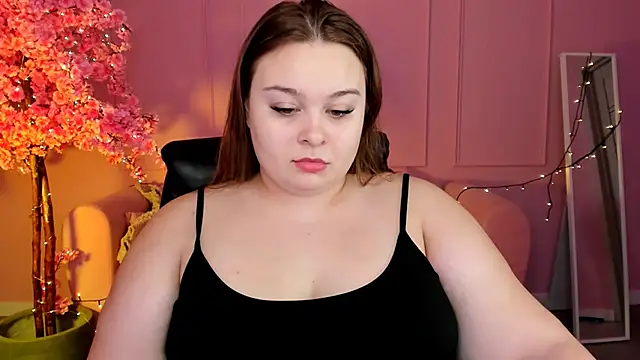 Snapshot of KimberlyMaran chatting on 12/28/24, 09:09 KimberlyMaran online show from 12/28/24, 09:09