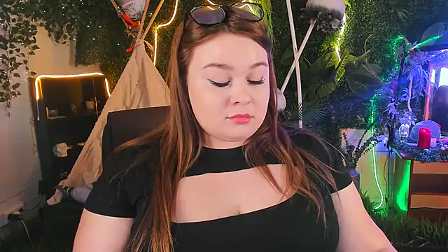 Snapshot of KimberlyMaran chatting on 01/19/25, 03:21 KimberlyMaran online show from 01/19/25, 03:21