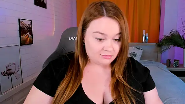 Snapshot of KimberlyMaran chatting on 01/24/25, 12:10 KimberlyMaran online show from 01/24/25, 12:10