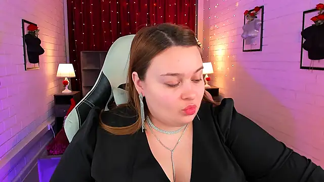 Snapshot of KimberlyMaran chatting on 03/05/25, 09:16 KimberlyMaran online show from 03/05/25, 09:16