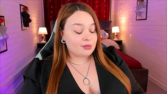 Snapshot of KimberlyMaran chatting on 03/11/25, 03:23 KimberlyMaran online show from 03/11/25, 03:23