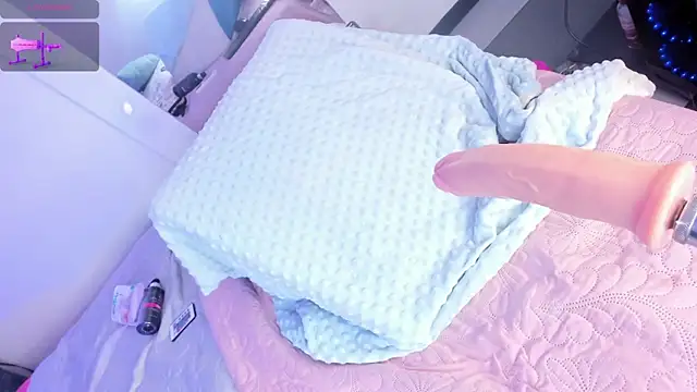 Hilary Smile  online show from 02/06/25, 10:53