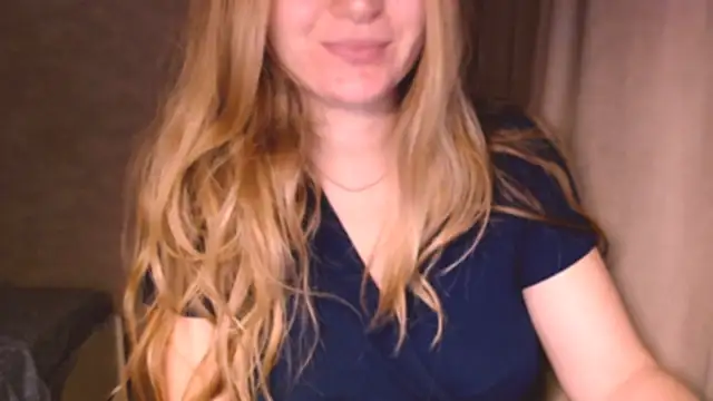 Snapshot of fiona_cute_2 chatting on 10/03/25, 07:33 fiona cute 2 online show from 10/03/25, 07:33