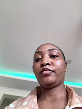 Candiey001 online show from 08/03/26, 09:37