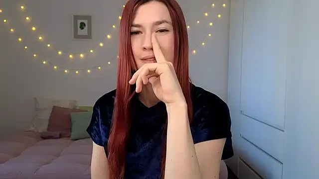 AliciaNewell online show from 04/30/26, 05:14