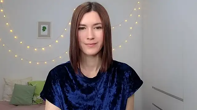 AliciaNewell online show from 06/15/26, 05:20