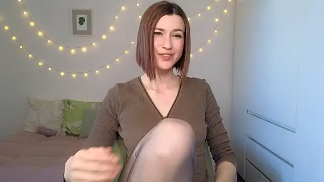 AliciaNewell online show from 06/23/26, 04:32