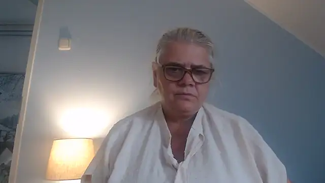 hotladymoon online show from 07/25/26, 02:36