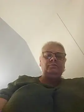hotladymoon online show from 07/28/26, 07:26