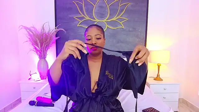 AlisonTravis online show from 06/26/26, 04:06