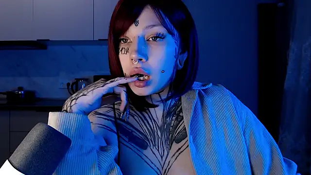 Snapshot of tradishka chatting on 02/08/25, 07:38 tradishka online show from 02/08/25, 07:38