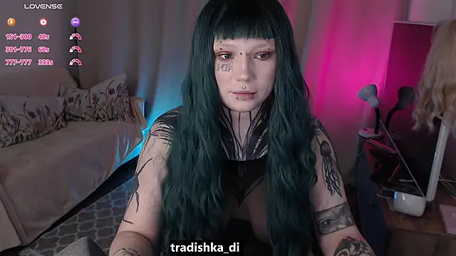 Snapshot of tradishka chatting on 02/02/26, 06:06 tradishka online show from 02/02/26, 06:06