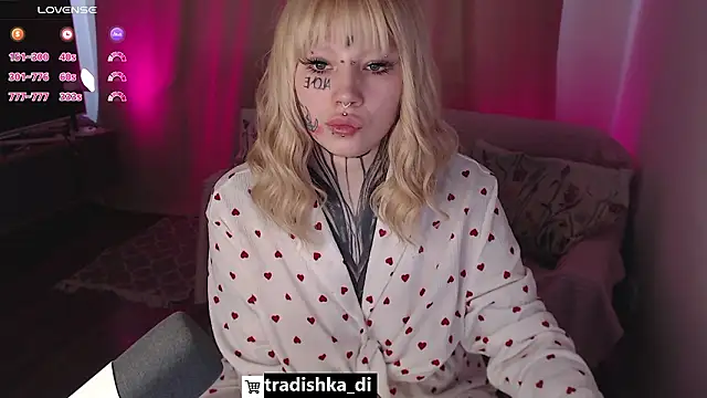 Snapshot of tradishka chatting on 02/14/26, 09:39 tradishka online show from 02/14/26, 09:39