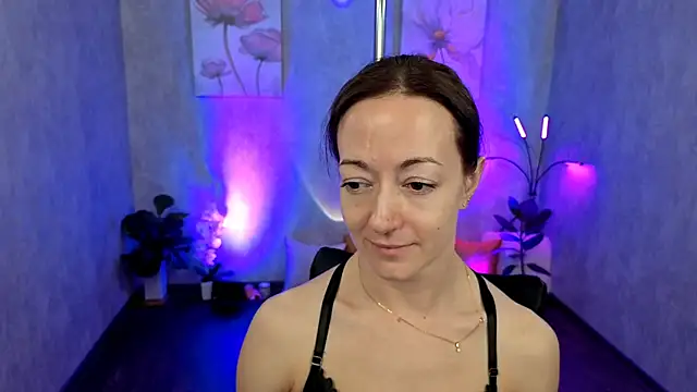 Snapshot of kimberlyray777 chatting on 02/22/25, 03:25 kimberlyray777 online show from 02/22/25, 03:25