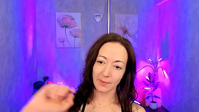 Snapshot of kimberlyray777 chatting on 03/22/25, 07:42 kimberlyray777 online show from 03/22/25, 07:42