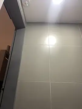 Snapshot of Emilia_Bakerr chatting on 02/17/25, 06:04 Emilia Bakerr online show from 02/17/25, 06:04