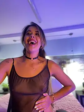 Snapshot of Emilia_Bakerr chatting on 02/20/25, 09:42 Emilia Bakerr online show from 02/20/25, 09:42