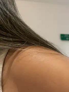 Snapshot of Emilia_Bakerr chatting on 03/07/25, 05:28 Emilia Bakerr online show from 03/07/25, 05:28