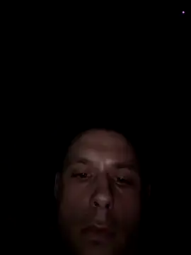 Snapshot of Dut421@xh chatting on 12/14/25, 02:39 Dut421xh online show from 12/14/25, 02:39