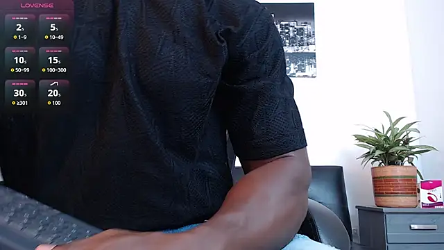 Snapshot of RyanJackson_ chatting on 03/26/26, 05:51 RyanJackson online show from 03/26/26, 05:51