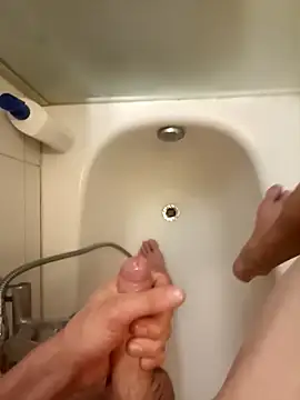 Snapshot of victortt chatting on 10/10/25, 06:07 victortt online show from 10/10/25, 06:07