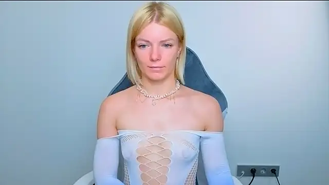 Lily Daviss online show from 06/11/26, 03:26