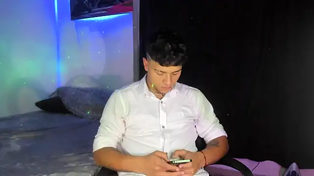 Dominic Biker   online show from 12/12/24, 04:04