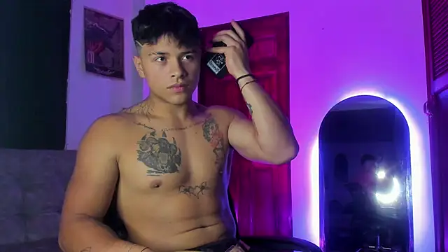 Dominic Biker   online show from 04/29/26, 05:44