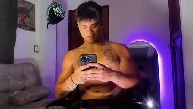 Dominic Biker   online show from 05/12/26, 03:14
