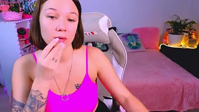 Karen morris online show from 11/30/25, 04:05