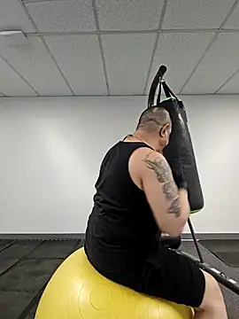 Snapshot of anyway2cum chatting on 01/15/25, 04:25 anyway2cum online show from 01/15/25, 04:25