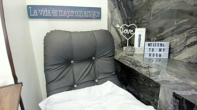 miss danika online show from 03/19/26, 11:03