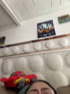 lucianaroy online show from 12/21/24, 12:31