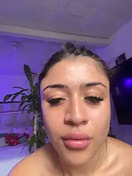 lucianaroy online show from 11/01/25, 12:51