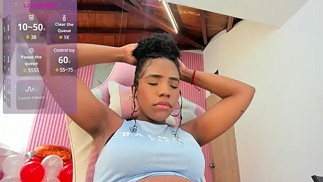 lia 16 online show from 02/15/25, 09:37