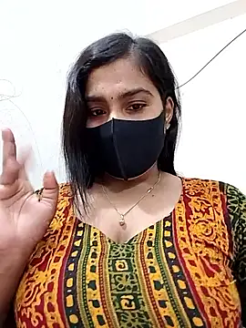 Snapshot of Ritusri_Dotta chatting on 01/06/26, 04:00 Ritusri Dotta online show from 01/06/26, 04:00