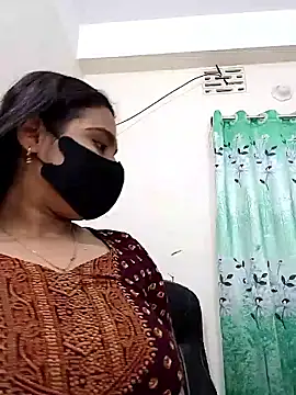 Snapshot of Ritusri_Dotta chatting on 01/13/26, 05:07 Ritusri Dotta online show from 01/13/26, 05:07