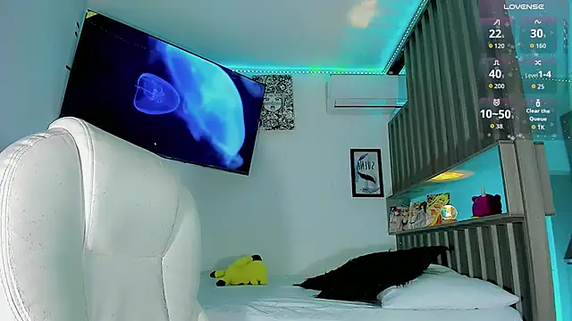 Snapshot of Ashlycuute chatting on 09/14/25, 03:49 Ashlycuute online show from 09/14/25, 03:49