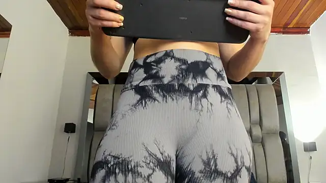 NikkySmiith online show from 10/23/25, 11:31