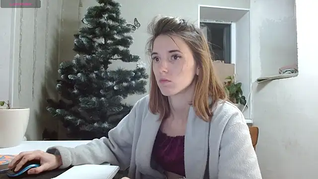 Snapshot of RosaJil chatting on 12/15/24, 05:20 RosaJil online show from 12/15/24, 05:20